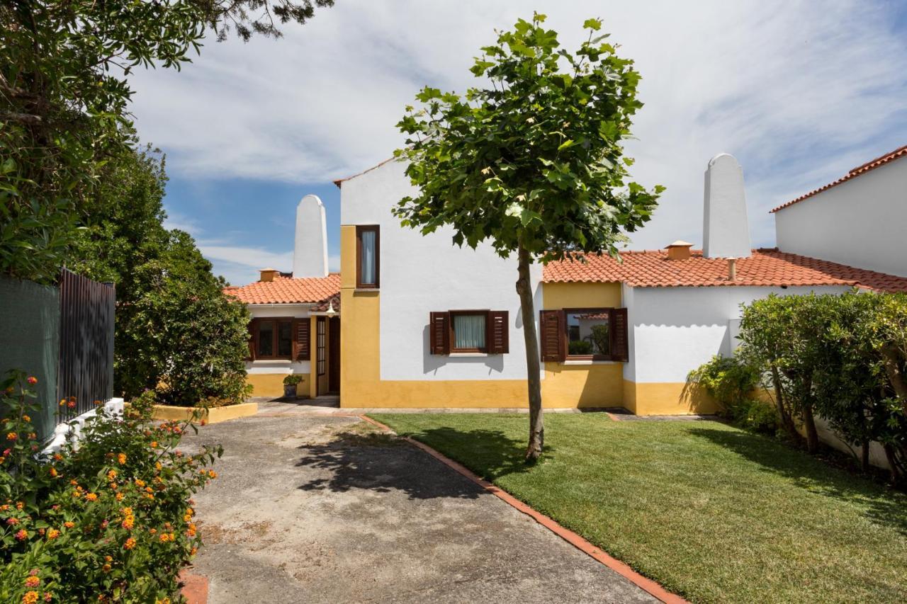 Joivy 3-Br Cottage With Terrace And Garden In Colares Sintra Exterior photo